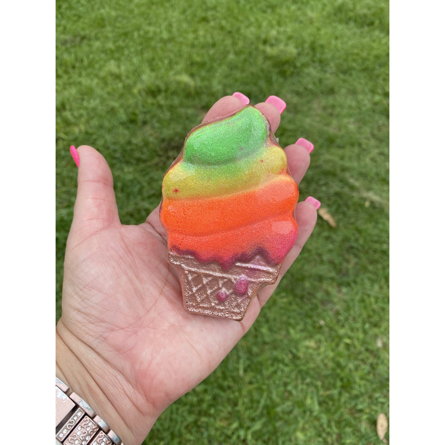 Summer Scoop Bath Bomb - BFF Here