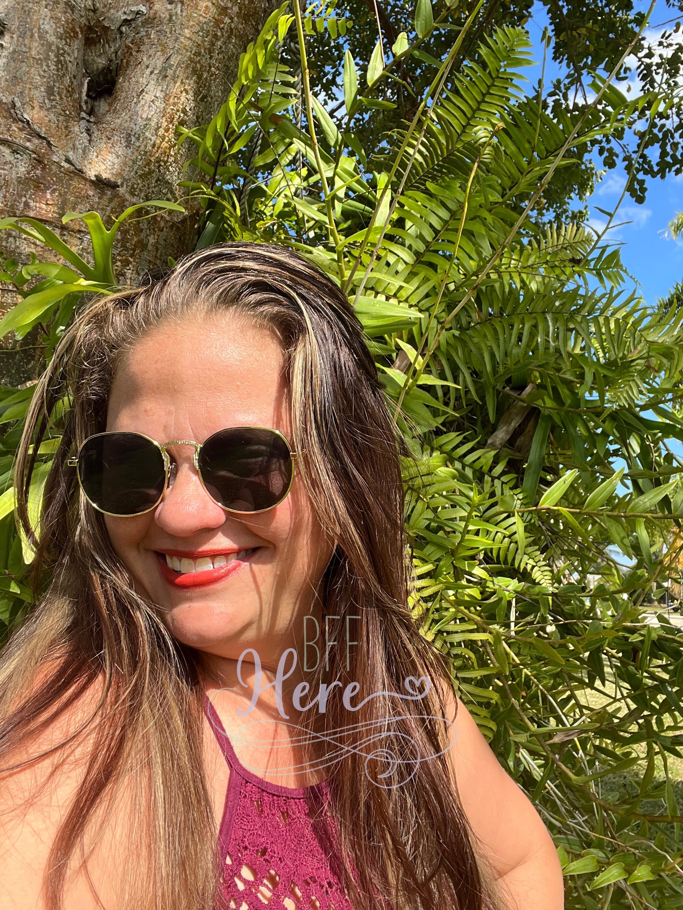 Total Babe Retro Sunglasses - BFF Here
