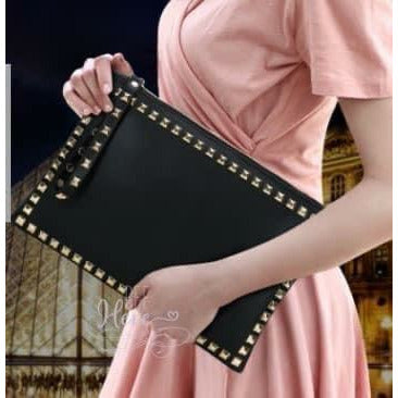 Amelia Black Rivet Wristlet - BFF Here