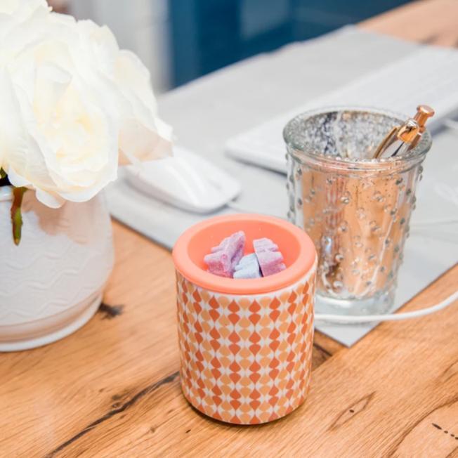 Happy Wax USB Warmer  -- Orange Drops - BFF Here